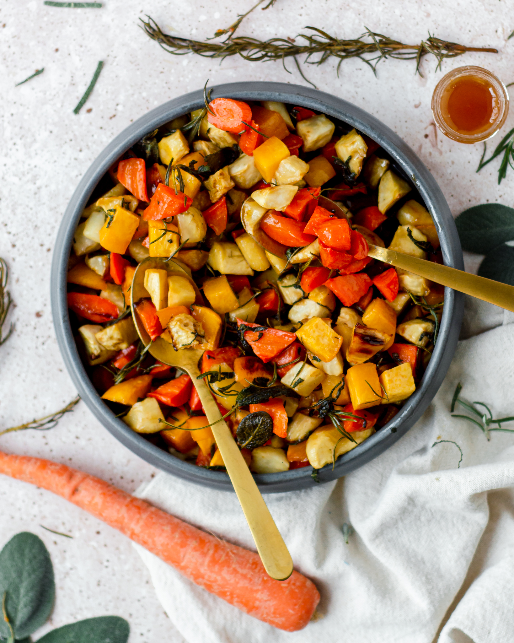 Honey Roasted Root Vegetables: A Rustic & Flavorful Side Dish